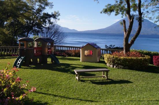 Sky View Atitlan Lake Suites - Free Breakfast Supplies Panajachel Kültér fotó