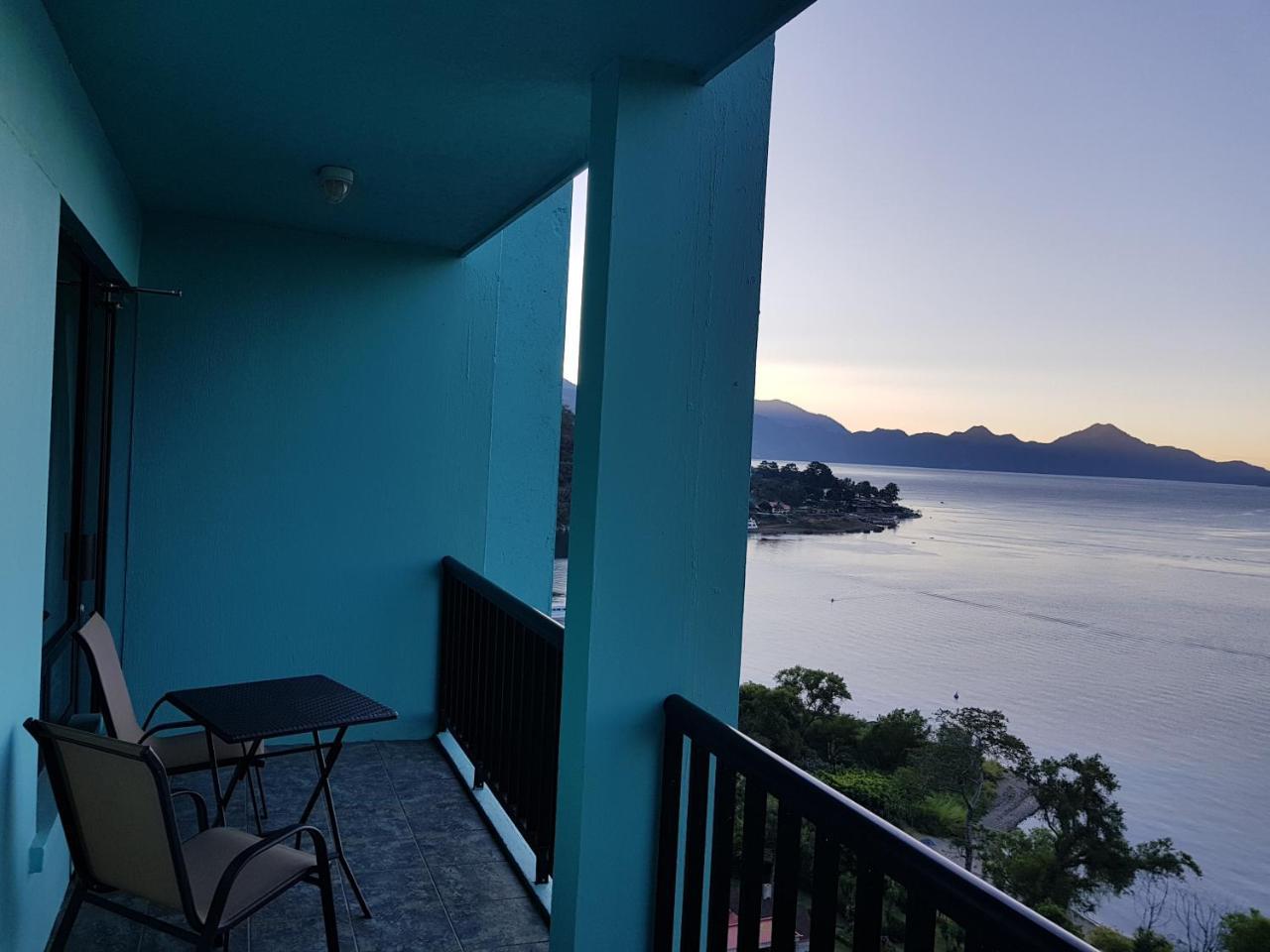 Sky View Atitlan Lake Suites - Free Breakfast Supplies Panajachel Kültér fotó